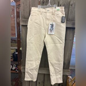 VENUS Vintage Skinny High-Rise Jeans in Cream